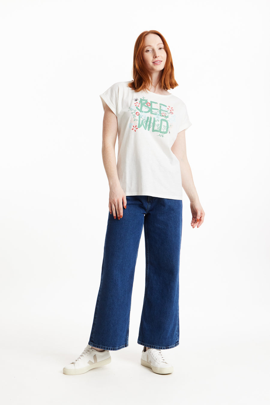 Biene Wilddruck T -Shirt in Eco White